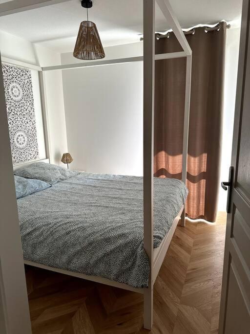 Appartement Cosy Avec Balcon Et Piscine Besancon Exterior photo